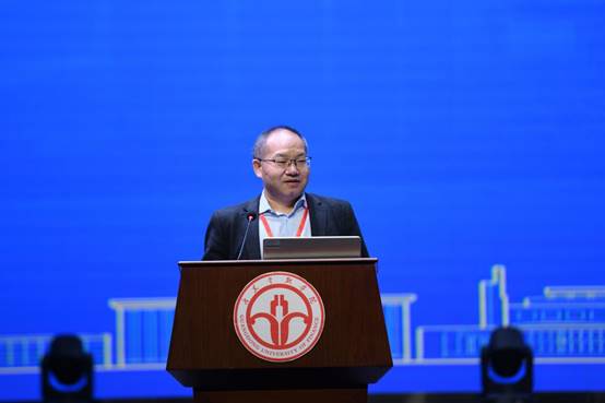 天津财经大学研究生院经理、第八届国务院应用经济学学科评议组成员马亚明
